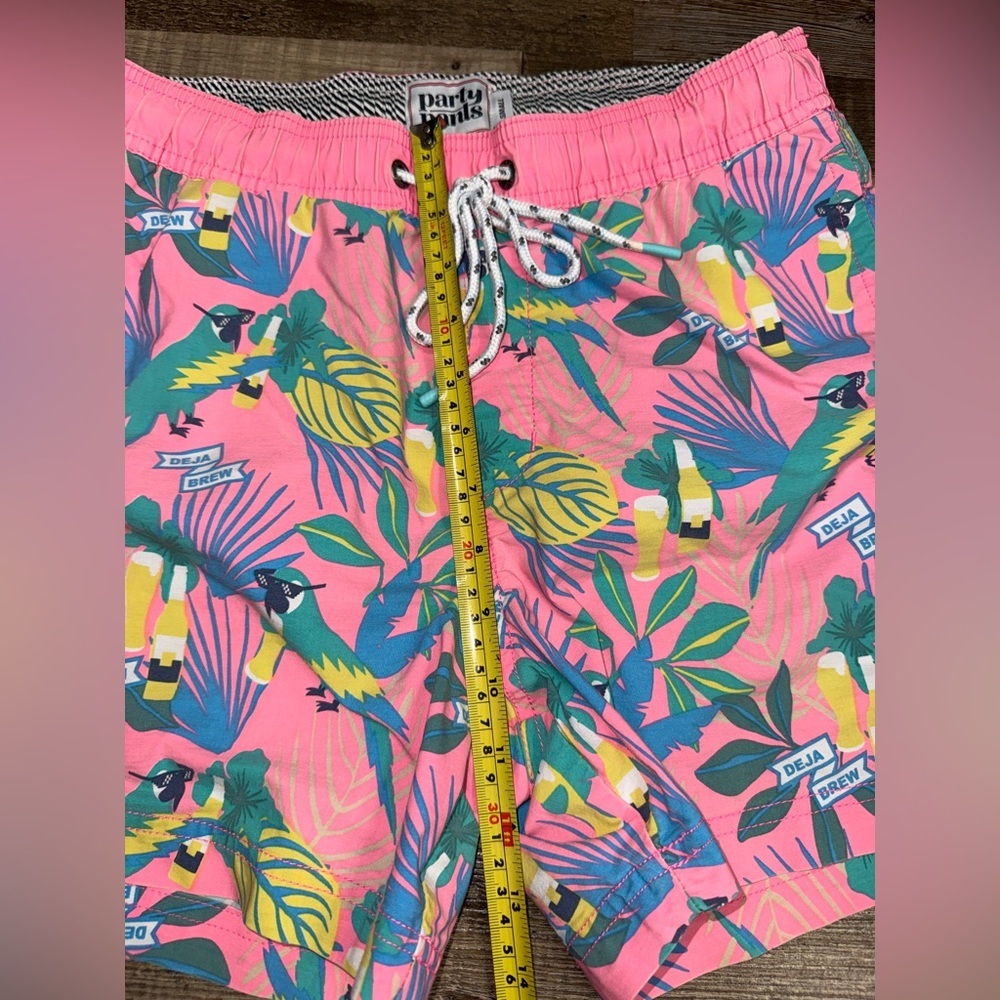 Party Pants Tropical Parrot Beer Print Swim Trunks Mens Small Pink - Picture 3 of 5